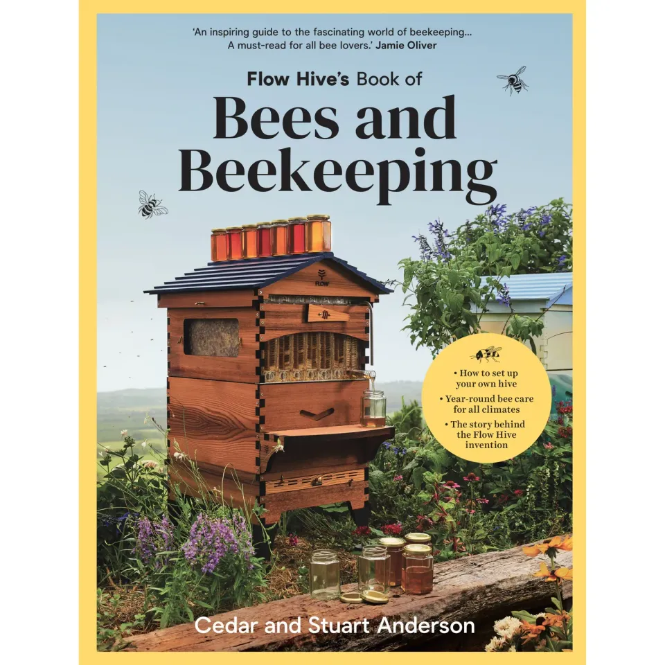 Flow Hive Book of Bees and Beekeeping Imkerbuch